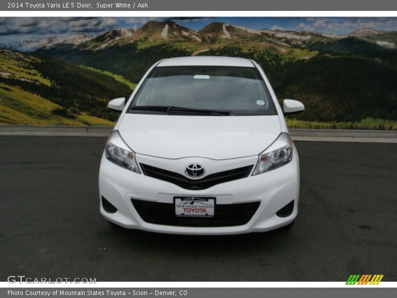 Super White / Ash 2014 Toyota Yaris LE 5 Door