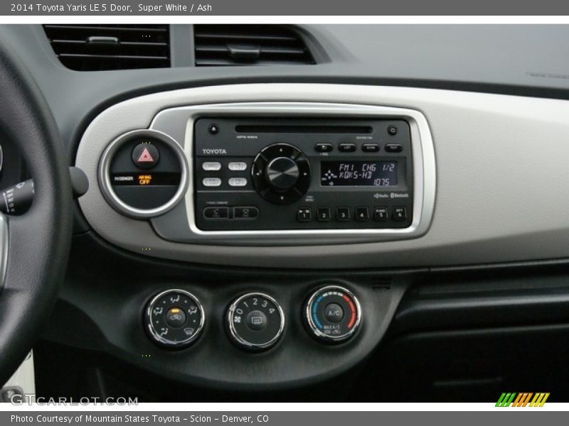 Super White / Ash 2014 Toyota Yaris LE 5 Door
