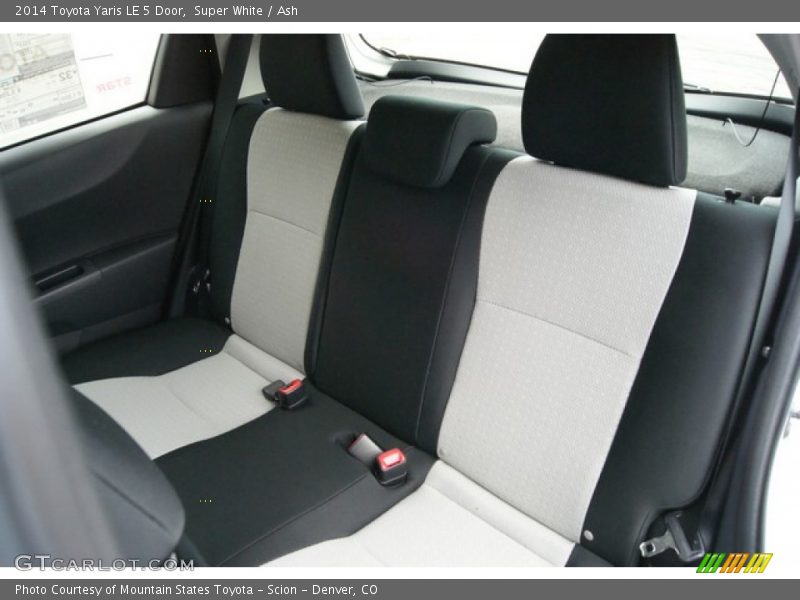 Super White / Ash 2014 Toyota Yaris LE 5 Door