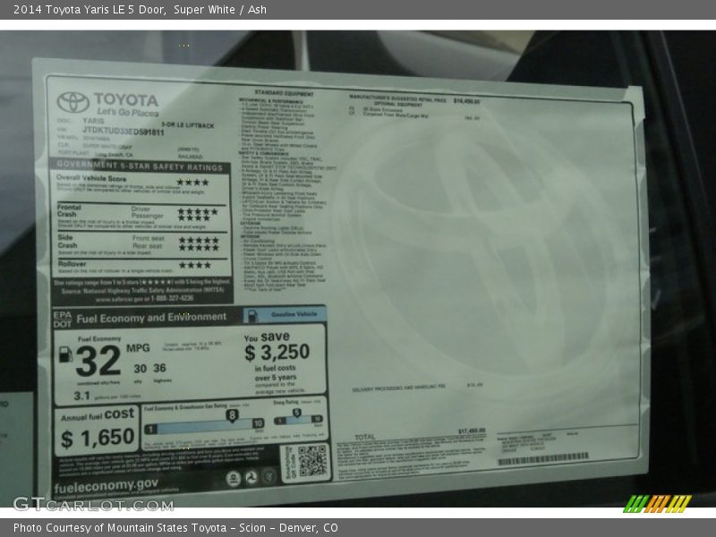 Super White / Ash 2014 Toyota Yaris LE 5 Door