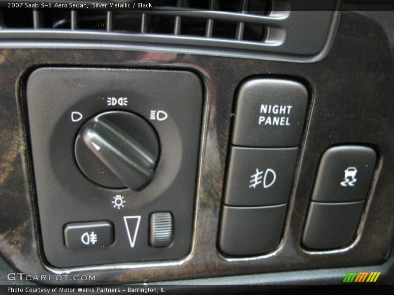 Silver Metallic / Black 2007 Saab 9-5 Aero Sedan