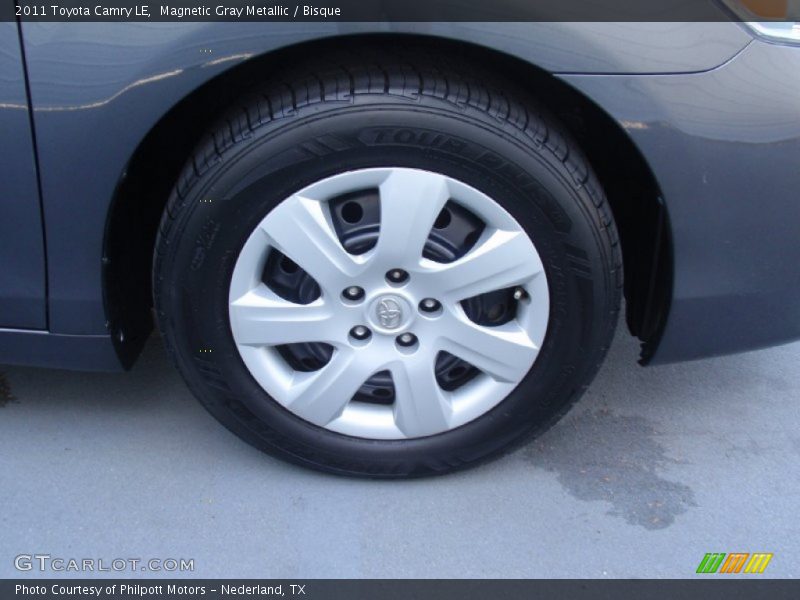 Magnetic Gray Metallic / Bisque 2011 Toyota Camry LE