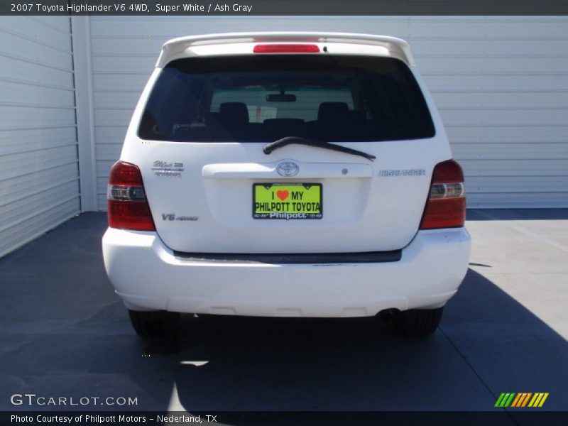 Super White / Ash Gray 2007 Toyota Highlander V6 4WD