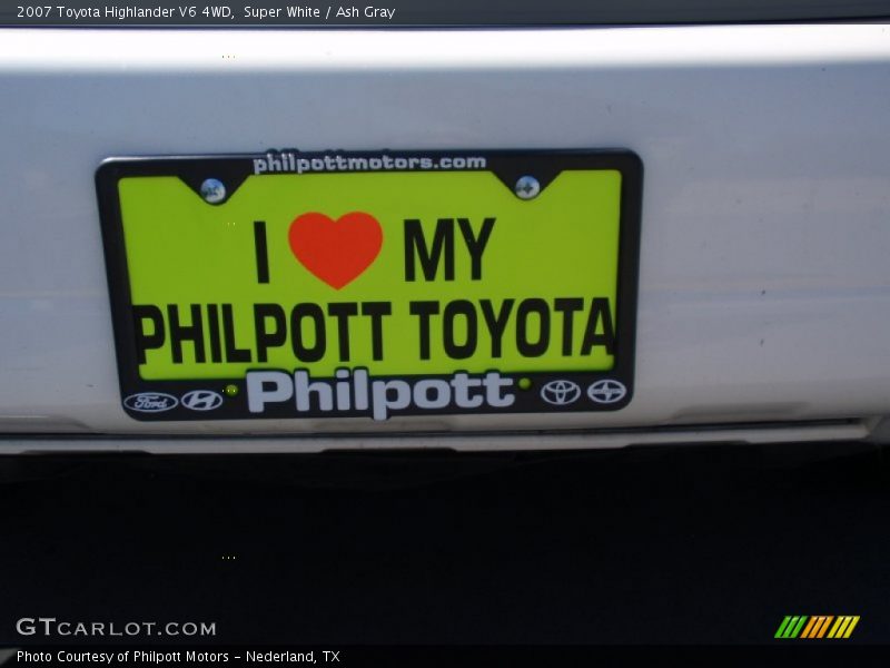 Super White / Ash Gray 2007 Toyota Highlander V6 4WD