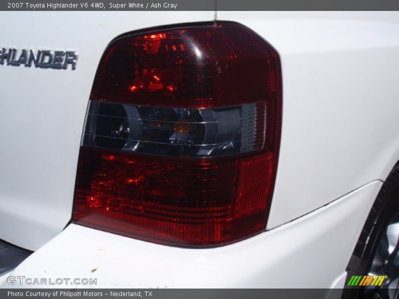 Super White / Ash Gray 2007 Toyota Highlander V6 4WD