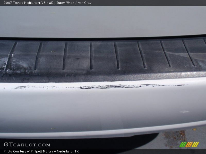 Super White / Ash Gray 2007 Toyota Highlander V6 4WD
