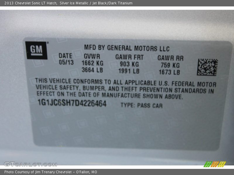 Silver Ice Metallic / Jet Black/Dark Titanium 2013 Chevrolet Sonic LT Hatch
