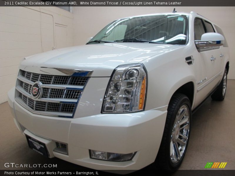 White Diamond Tricoat / Cocoa/Light Linen Tehama Leather 2011 Cadillac Escalade ESV Platinum AWD