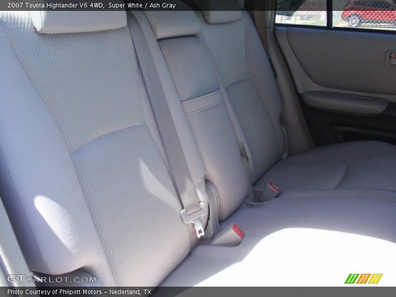 Super White / Ash Gray 2007 Toyota Highlander V6 4WD