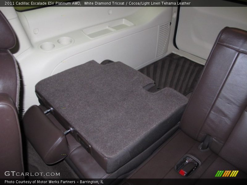 White Diamond Tricoat / Cocoa/Light Linen Tehama Leather 2011 Cadillac Escalade ESV Platinum AWD