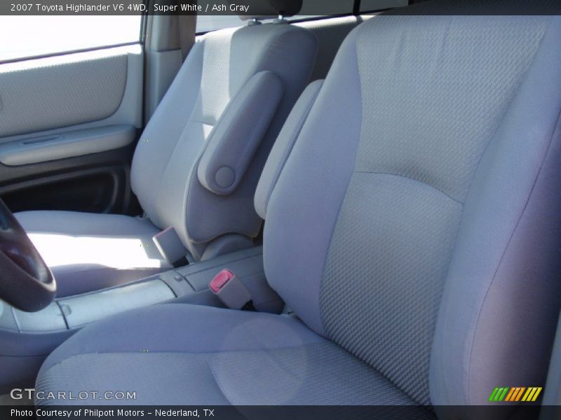 Super White / Ash Gray 2007 Toyota Highlander V6 4WD