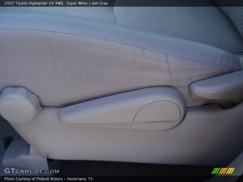 Super White / Ash Gray 2007 Toyota Highlander V6 4WD