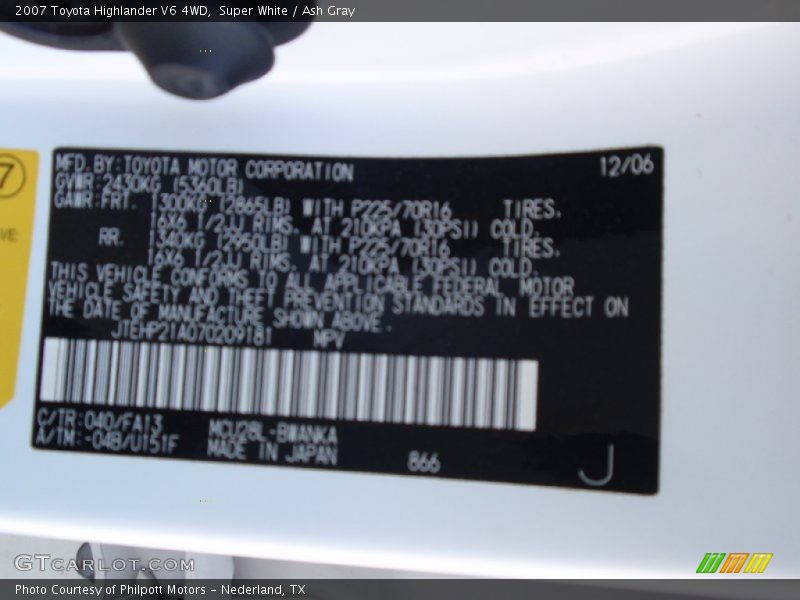 Super White / Ash Gray 2007 Toyota Highlander V6 4WD