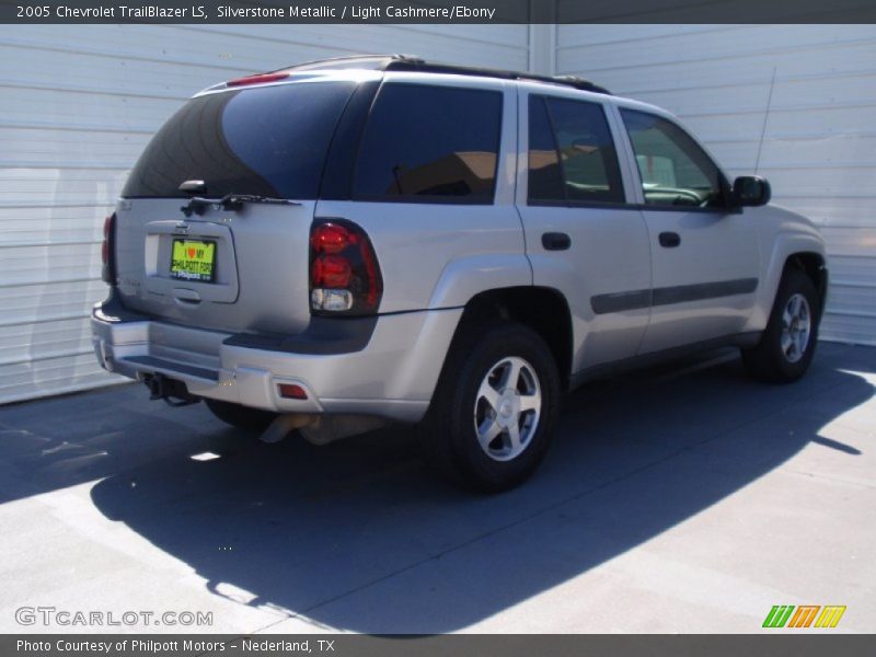 Silverstone Metallic / Light Cashmere/Ebony 2005 Chevrolet TrailBlazer LS