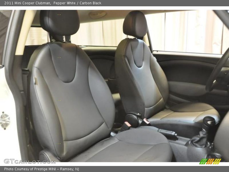 Pepper White / Carbon Black 2011 Mini Cooper Clubman