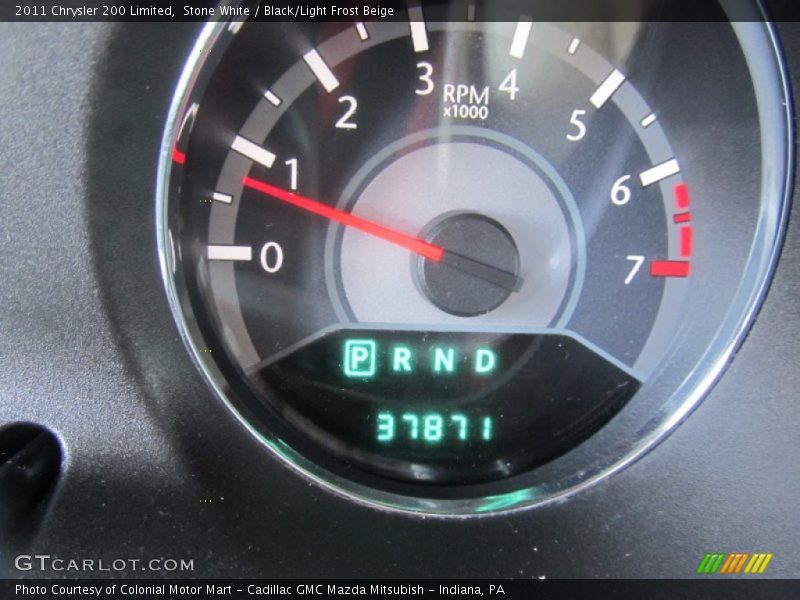 Stone White / Black/Light Frost Beige 2011 Chrysler 200 Limited