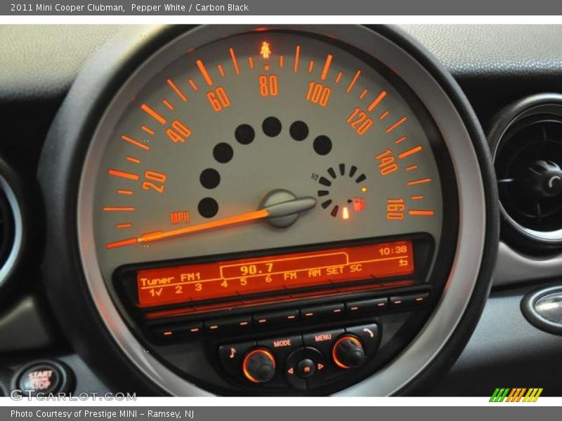 Pepper White / Carbon Black 2011 Mini Cooper Clubman