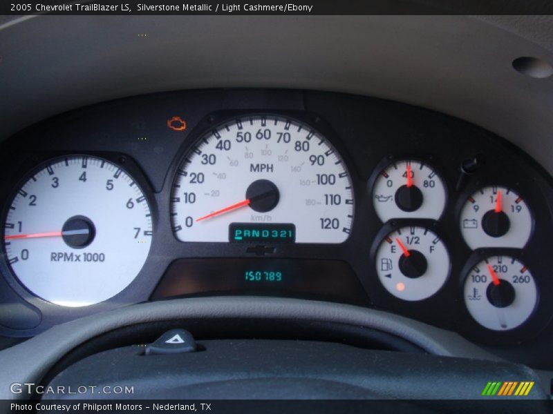 Silverstone Metallic / Light Cashmere/Ebony 2005 Chevrolet TrailBlazer LS