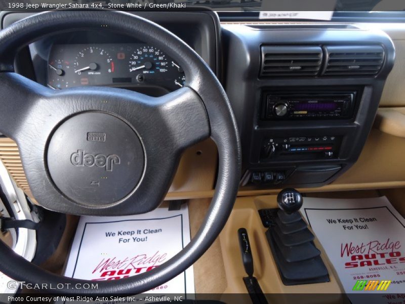 Stone White / Green/Khaki 1998 Jeep Wrangler Sahara 4x4