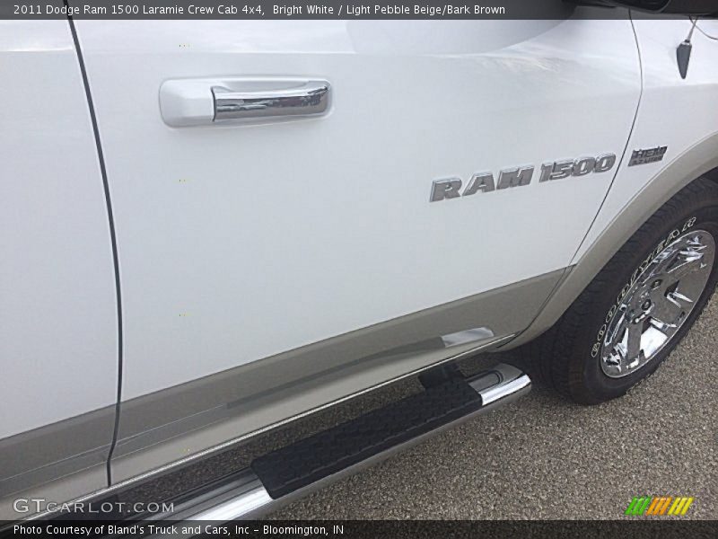 Bright White / Light Pebble Beige/Bark Brown 2011 Dodge Ram 1500 Laramie Crew Cab 4x4