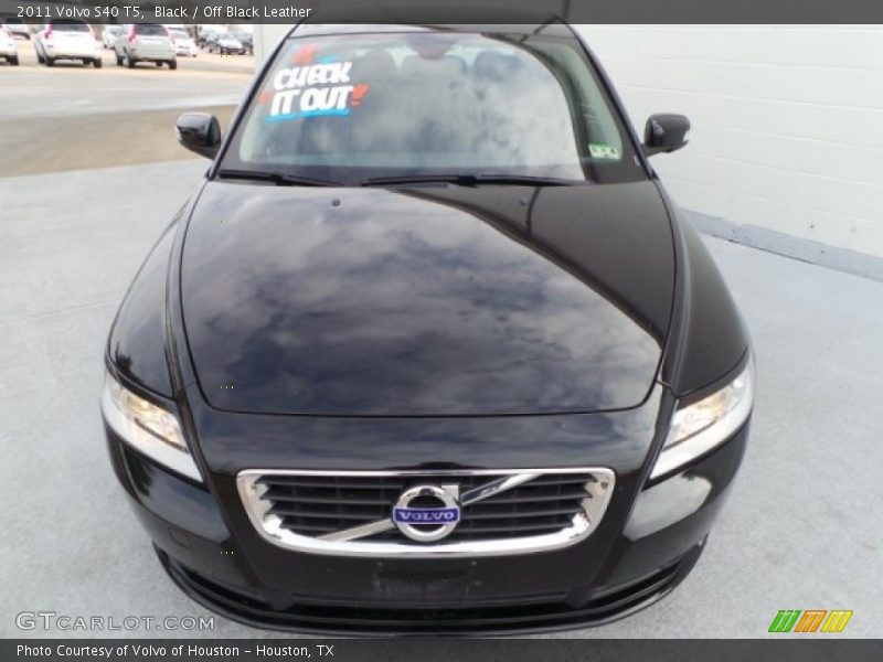 Black / Off Black Leather 2011 Volvo S40 T5
