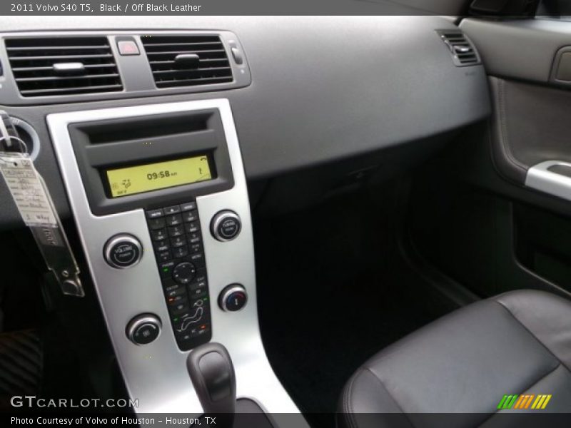 Black / Off Black Leather 2011 Volvo S40 T5