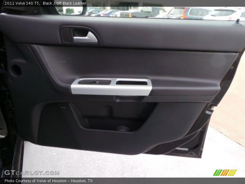 Black / Off Black Leather 2011 Volvo S40 T5