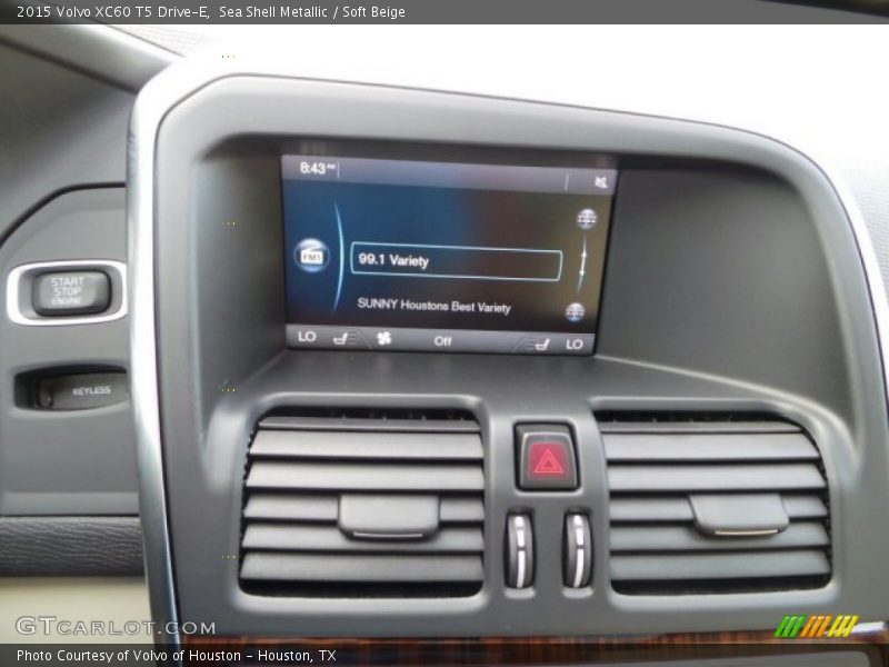 Sea Shell Metallic / Soft Beige 2015 Volvo XC60 T5 Drive-E