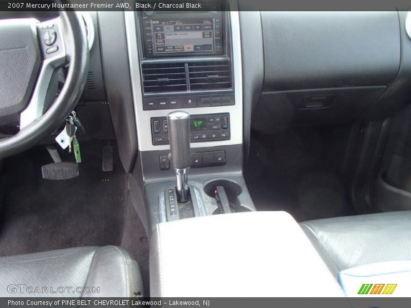 Black / Charcoal Black 2007 Mercury Mountaineer Premier AWD