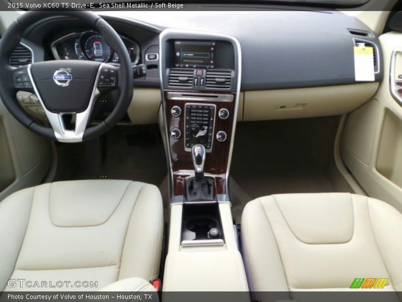 Sea Shell Metallic / Soft Beige 2015 Volvo XC60 T5 Drive-E