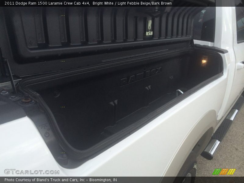 Bright White / Light Pebble Beige/Bark Brown 2011 Dodge Ram 1500 Laramie Crew Cab 4x4