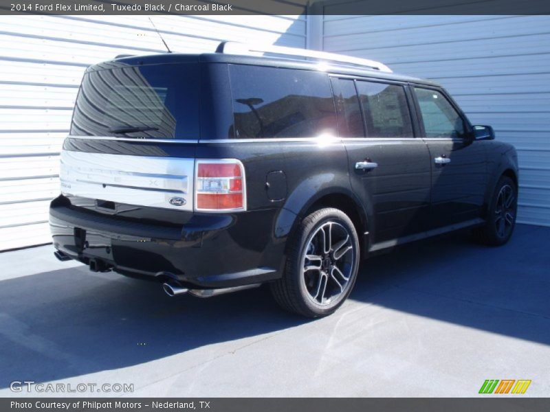 Tuxedo Black / Charcoal Black 2014 Ford Flex Limited