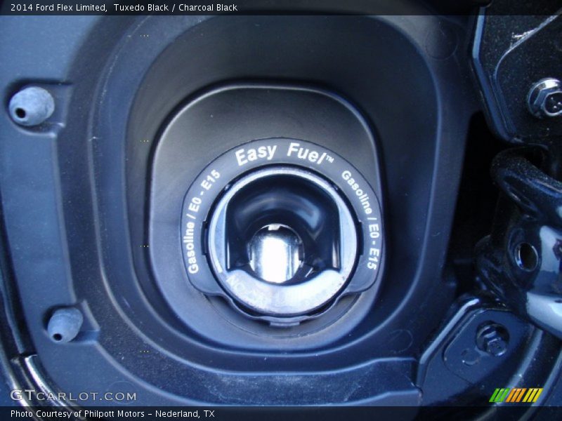 Tuxedo Black / Charcoal Black 2014 Ford Flex Limited