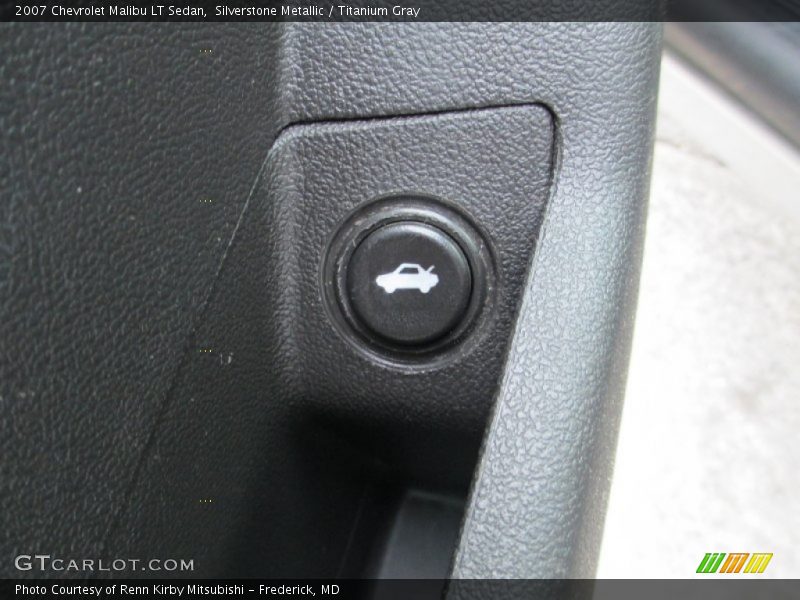 Silverstone Metallic / Titanium Gray 2007 Chevrolet Malibu LT Sedan