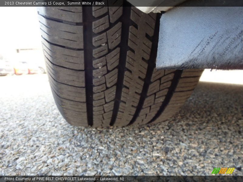 Summit White / Black 2013 Chevrolet Camaro LS Coupe