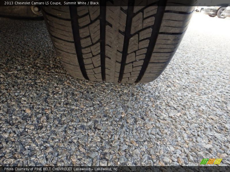 Summit White / Black 2013 Chevrolet Camaro LS Coupe