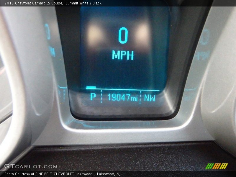Summit White / Black 2013 Chevrolet Camaro LS Coupe
