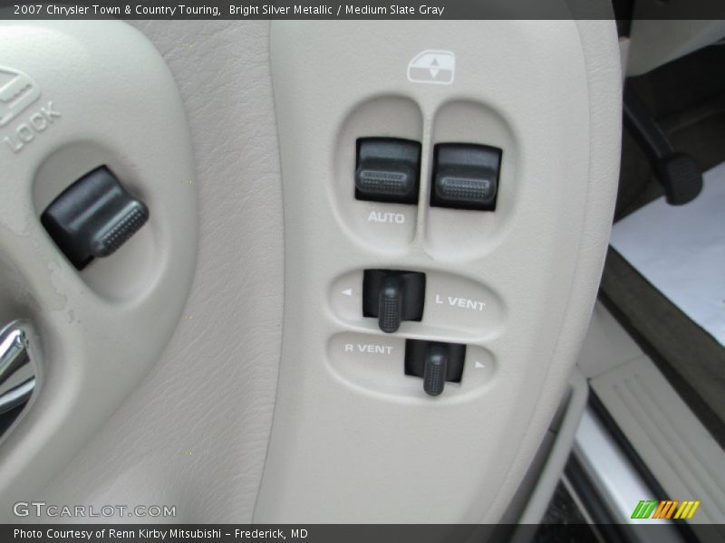 Bright Silver Metallic / Medium Slate Gray 2007 Chrysler Town & Country Touring
