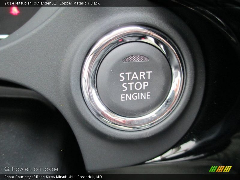 Copper Metallic / Black 2014 Mitsubishi Outlander SE