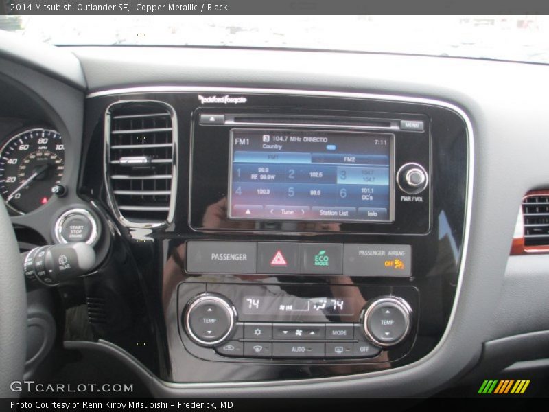 Copper Metallic / Black 2014 Mitsubishi Outlander SE