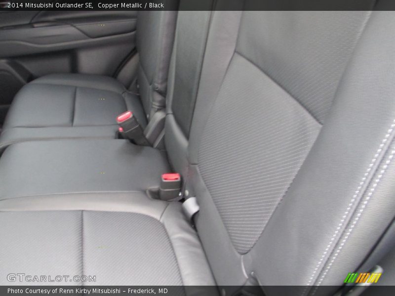 Copper Metallic / Black 2014 Mitsubishi Outlander SE