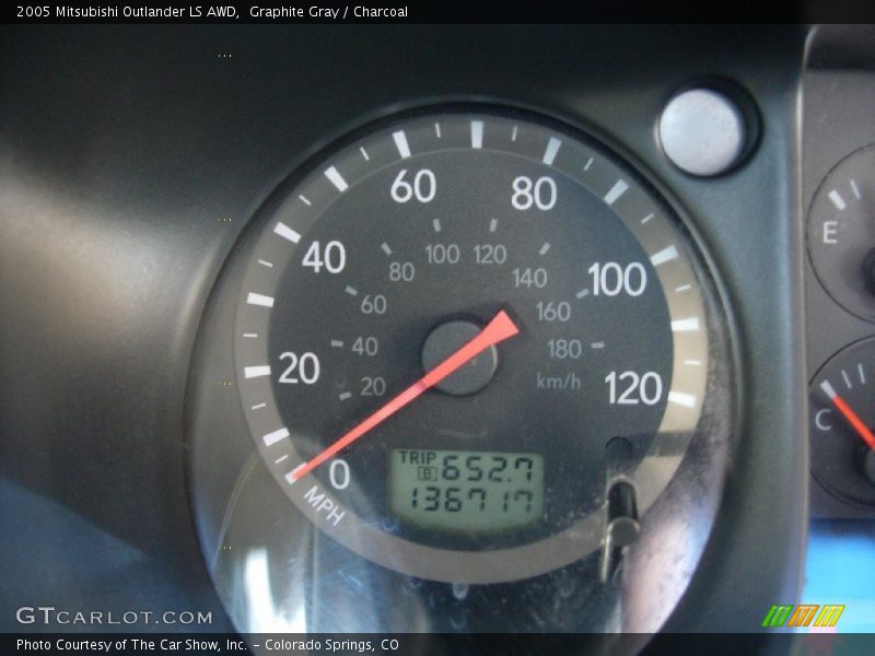 Graphite Gray / Charcoal 2005 Mitsubishi Outlander LS AWD
