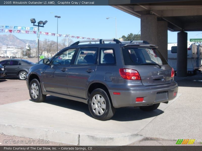 Graphite Gray / Charcoal 2005 Mitsubishi Outlander LS AWD