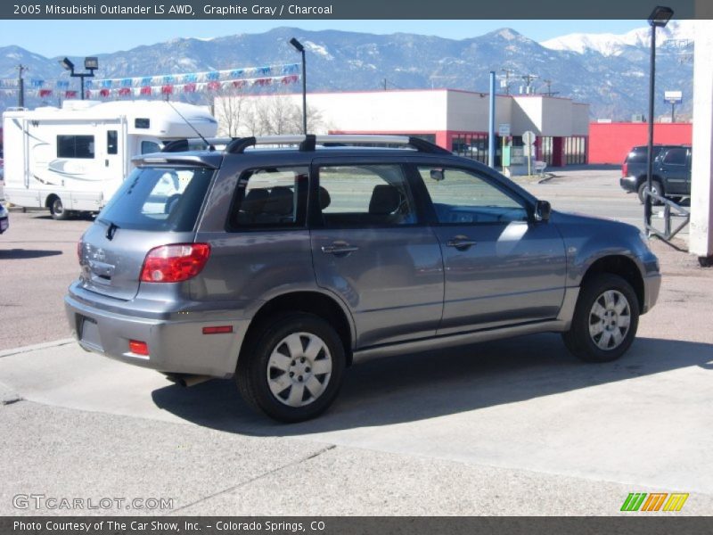 Graphite Gray / Charcoal 2005 Mitsubishi Outlander LS AWD