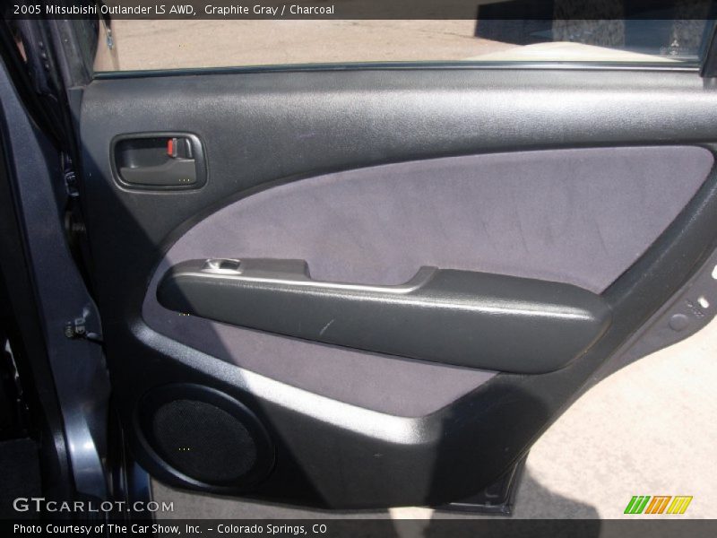 Graphite Gray / Charcoal 2005 Mitsubishi Outlander LS AWD
