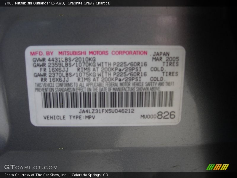 Graphite Gray / Charcoal 2005 Mitsubishi Outlander LS AWD