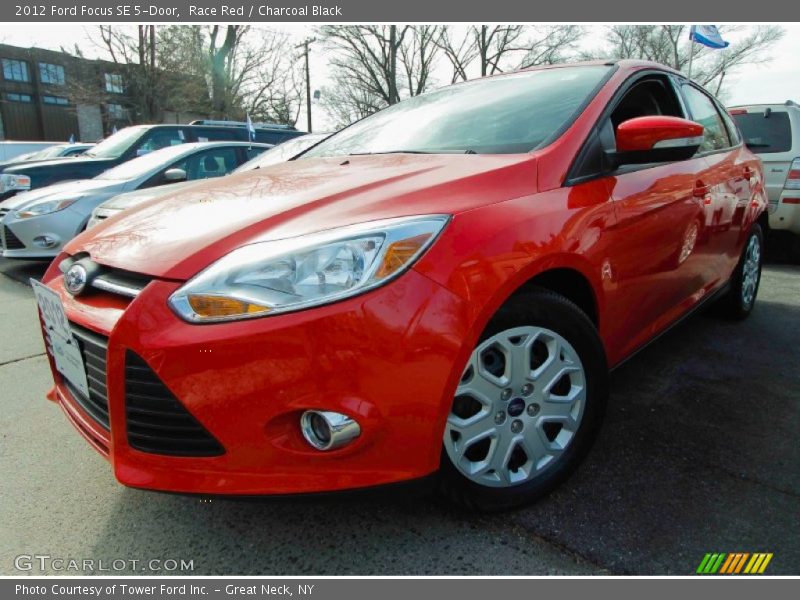 Race Red / Charcoal Black 2012 Ford Focus SE 5-Door