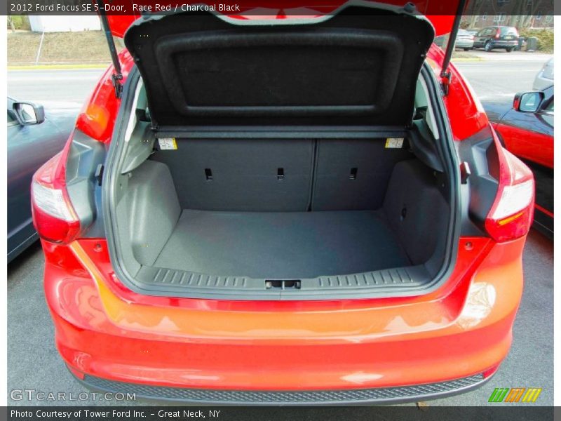 Race Red / Charcoal Black 2012 Ford Focus SE 5-Door
