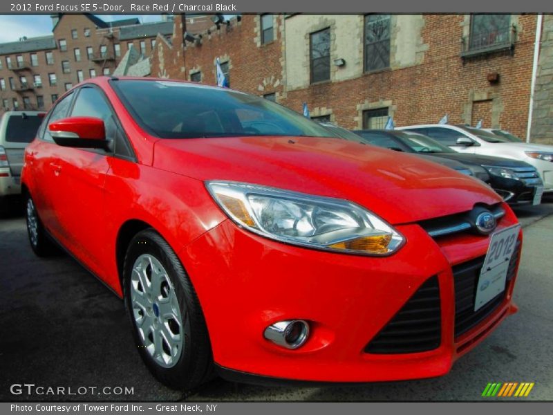 Race Red / Charcoal Black 2012 Ford Focus SE 5-Door