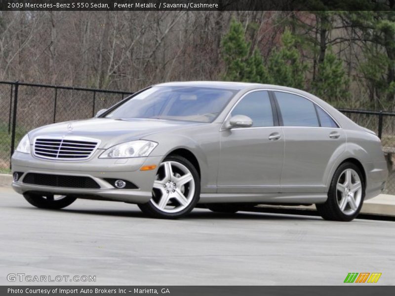 Front 3/4 View of 2009 S 550 Sedan